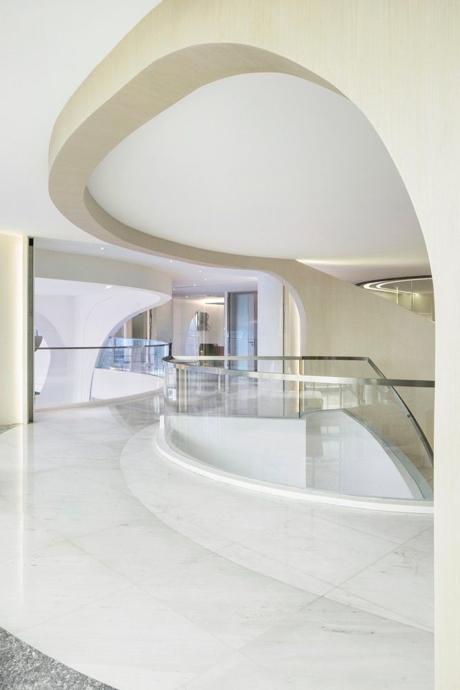 一個讓你仿若穿越時空的科技展廳，展示未來生活形態插圖(2)